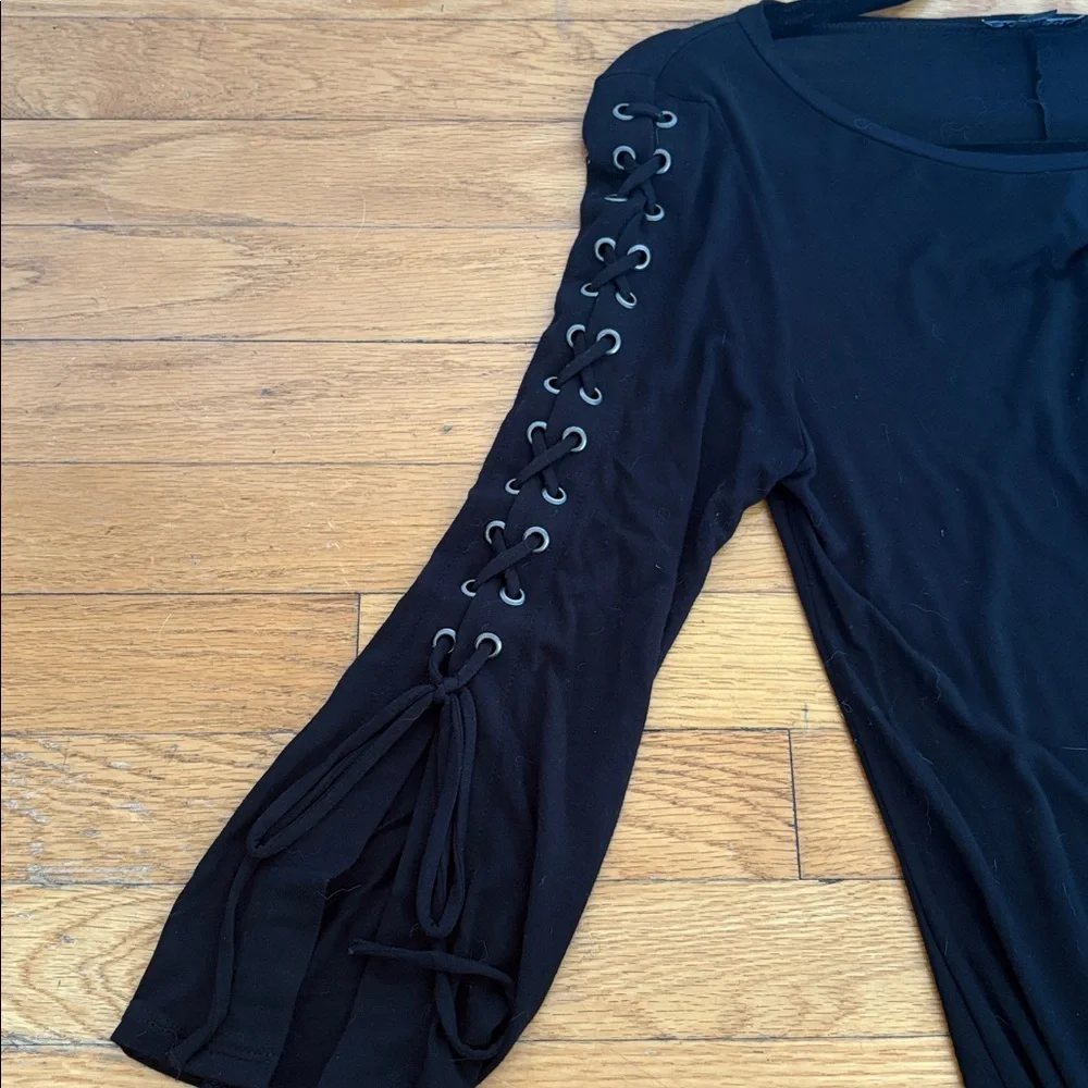 Express Black Lace-Up Sleeve Dress - Picture 4 of 5